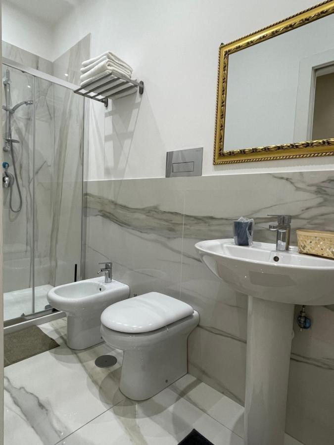 Nsh Apparthotel, Napoli Centro Екстер'єр фото